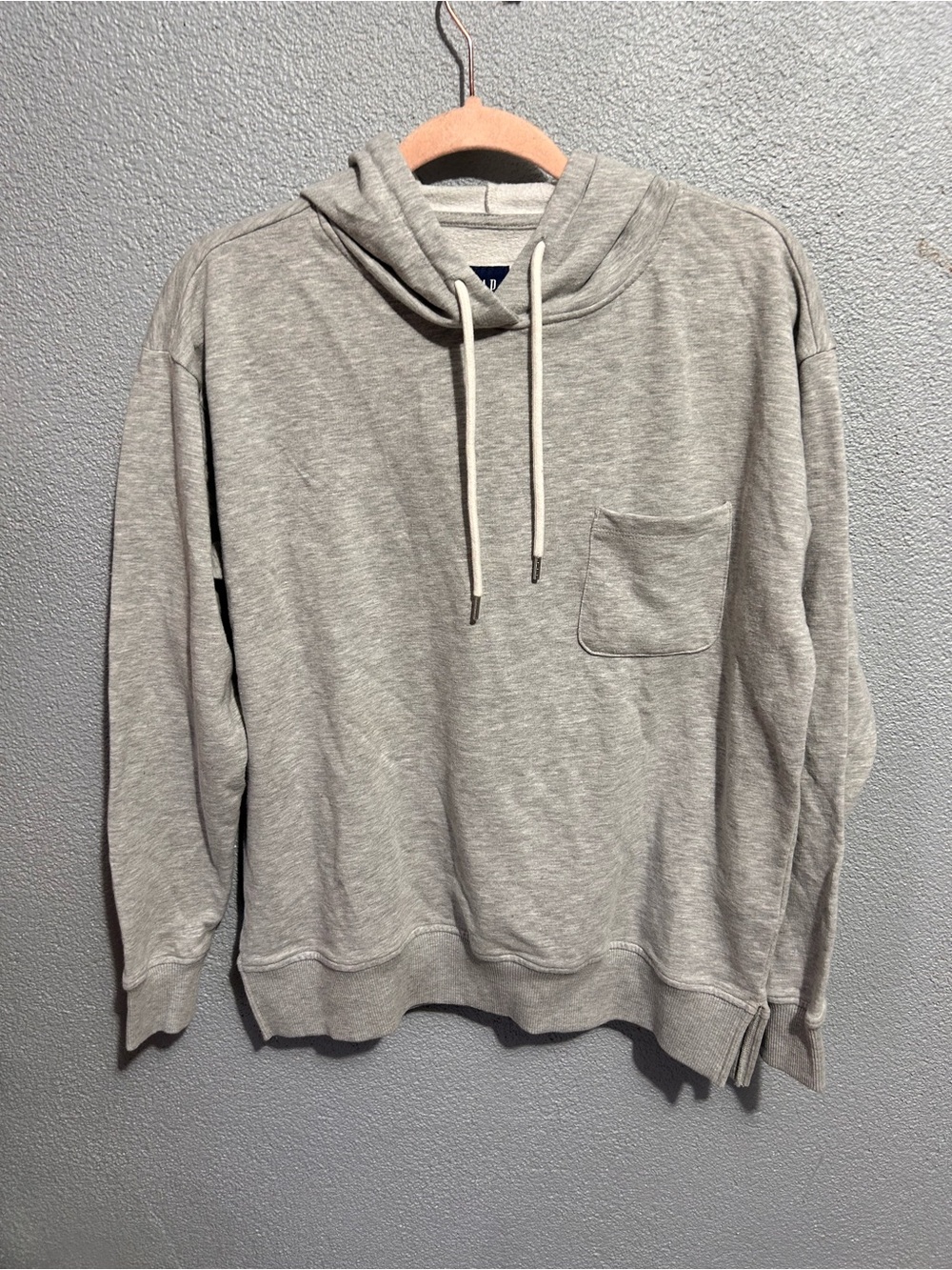 NWOT Gap Maternity hooded sweatshirt size medium